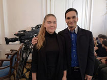 Учащаяся ДМШ на мастер-классе профессора Романа Патколо